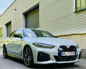 BMW i4 i4 M50- M Sport Pro / Carbon / Schiebedach / Harman Kardon / Laser / DAP  PAP /50 Years / Ga