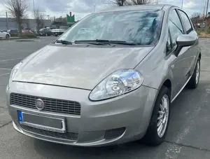 Fiat Punto Grande 1.4 *Allwetterreifen, Klima*