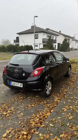 Opel Corsa GL Bild 5