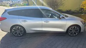 Ford Focus Turnier 1.5 EcoBlue Start-Stopp-System COOLCONNEC