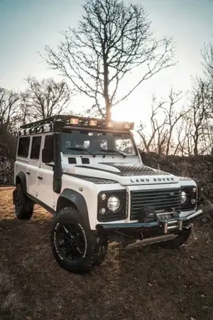 Land Rover Defender 110 E Station Wagon Bild 4