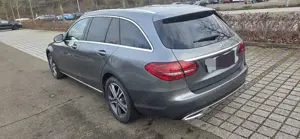 Mercedes-Benz C 220 d 4Matic T 9G-TRONIC Avantgarde Bild 2