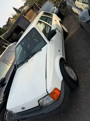 Ford Escort Bild 3