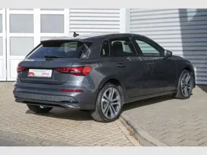 Audi A3 Sportback 40 TFSI e advanced S tronic 'MatrixLED|Panoramd.|Ladesys. Bild 3