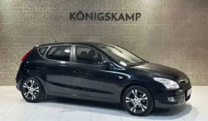 Hyundai i30 Comfort 16 CRDi * 1. HAND * SERVICE NEU *