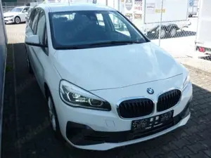 BMW 216 Bild 4
