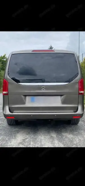 Mercedes-Benz V 250 (BlueTEC) d lang 4Matic 7G-TRONIC Avantgarde Bild 2