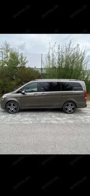 Mercedes-Benz V 250 (BlueTEC) d lang 4Matic 7G-TRONIC Avantgarde Bild 3