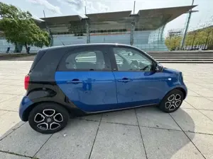 smart forFour 52kW Autom/Rechtslenker Right Hand driv Bild 2