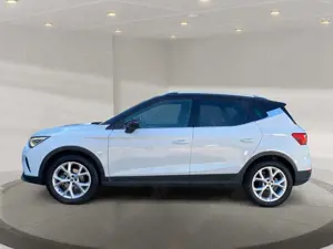 SEAT Arona FR 1.0 TSI LED/Kamera/Assist/DAB/uvm. Bild 3