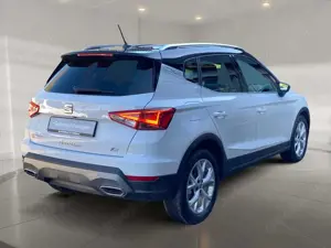 SEAT Arona FR 1.0 TSI LED/Kamera/Assist/DAB/uvm. Bild 5