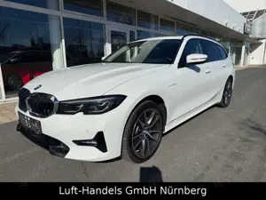 BMW 320 3 Touring 320 e xDrive Sport Line Panora AHK