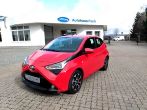 Toyota Aygo x-play connect 5D  8-fach bereift*RFK*Sitzheizung*