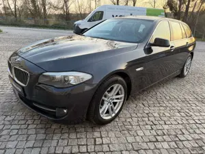 BMW 520 D AUTOMATIK/PANO/LEDER/XENO/SOFTCL/KAMERA/AHK
