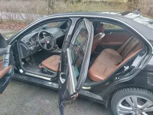Mercedes-Benz C 280 C-Klasse 4Matic 7G-TRONIC Avantgarde Bild 3