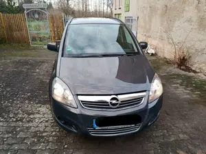 Opel Zafira Family