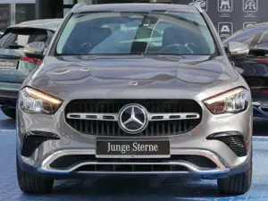 Mercedes-Benz GLA 180 GLA 180 Progressive +ParkAssist+LED-Scheinw+MBUX Bild 2