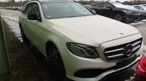 Mercedes-Benz E 300 t de Aut. Navi LED SHZ AHK Pano Kamera
