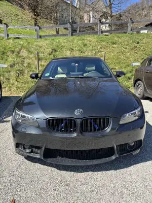 BMW 325 BMW E92 325xi