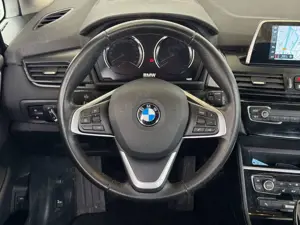 BMW 216 d Active Tourer Advantage Navi.LED.ParkAs.DAB Bild 5