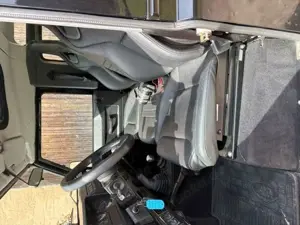 Land Rover Defender SE Bild 3