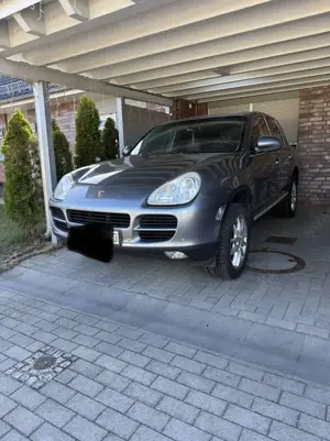 Porsche Cayenne Bild 2
