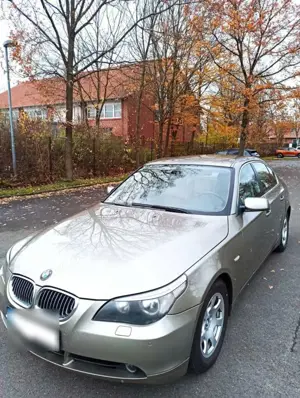 BMW 525 dass Auto ist innen/aussen im sehr gutem Zustan es wurde einiges gemacht und bekommt neuen T