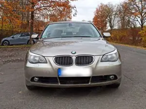 BMW 525 dass Auto ist innen/aussen im sehr gutem Zustan es wurde einiges gemacht und bekommt neuen T Bild 3