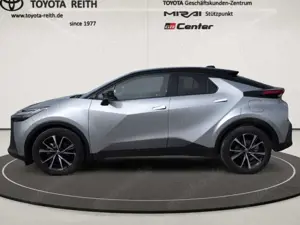 Toyota C-HR Hybrid FWD Team Deutschland Navi LED ACC El. Heckk Bild 2