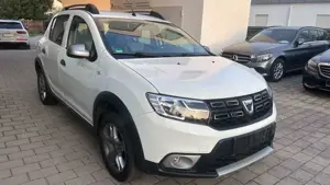 Dacia Sandero Bild 2