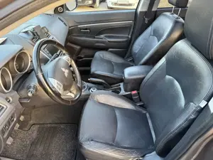 Mitsubishi ASX 4WD 1.8 DID Instyle*Leder,Navi,Xenon* Bild 5