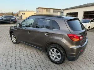 Mitsubishi ASX 4WD 1.8 DID Instyle*Leder,Navi,Xenon* Bild 2