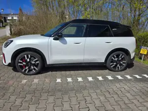 MINI Cooper Countryman John Cooper Works ALL4 Bild 3