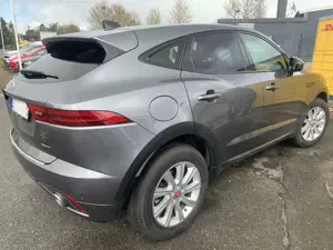 Jaguar E-Pace E-Pace D150 AWD Aut. R-Dynamic S *Black Pack Bild 3