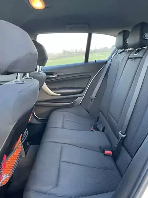 BMW 118 118i Aut. Bild 5