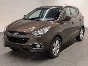Hyundai iX35 Comfort AWD Klimaaut./4xSHZ/PDC/AHK/BT/17-L