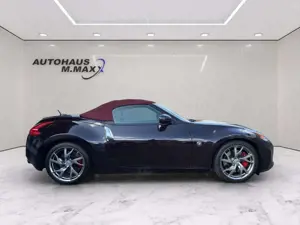Nissan 370Z Roadster *9000KM*Sitzbelüftung*Sportauspuff Bild 2