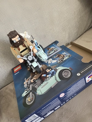 LEGO hagrid und Harrys Motorrad fahrt