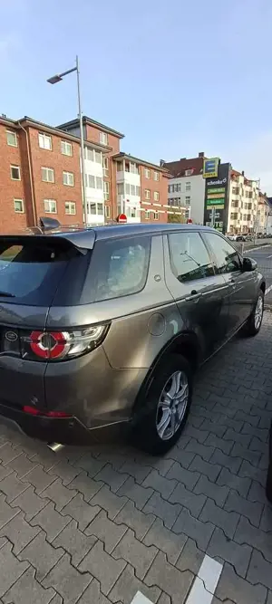 Land Rover Discovery Sport Bild 2