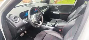 Mercedes-Benz GLB 200 AMG Line  7 Sitzer Bild 4