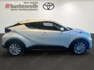 Toyota C-HR 1.8 Hybrid Team D +Winterräder Bild 4