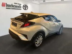 Toyota C-HR 1.8 Hybrid Team D +Winterräder Bild 5