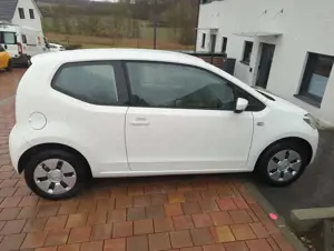 Volkswagen up! up! BlueMotion Technology cup up! Bild 3