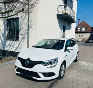 Renault Megane IV Grandtour Life Bild 4
