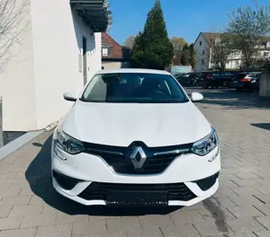 Renault Megane IV Grandtour Life Bild 3