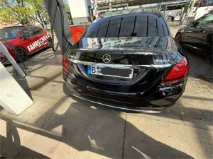 Mercedes-Benz C 300 C-Klasse Plugin Hybrid e 4Matic 9G-TRONIC Avantgarde Bild 2