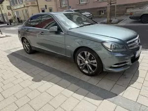 Mercedes-Benz C 200 CGI Automatik BlueEFFICIENCY Avantgarde