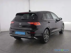 Volkswagen Golf 1.5 TSI Style Edition 50 IQ.LIGHT PANO AHK Bild 2