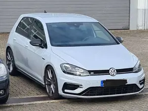 Volkswagen Golf Golf VII 5-Türer R 4Motion (BlueMotion Technology) DSG