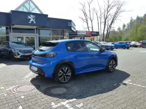 Peugeot e-208 GT 136 Bild 5